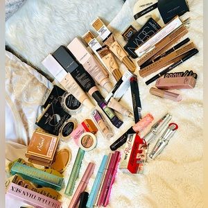 HIGH END MAKEUP BUNDLE SALE (ALL BRAND NEW)